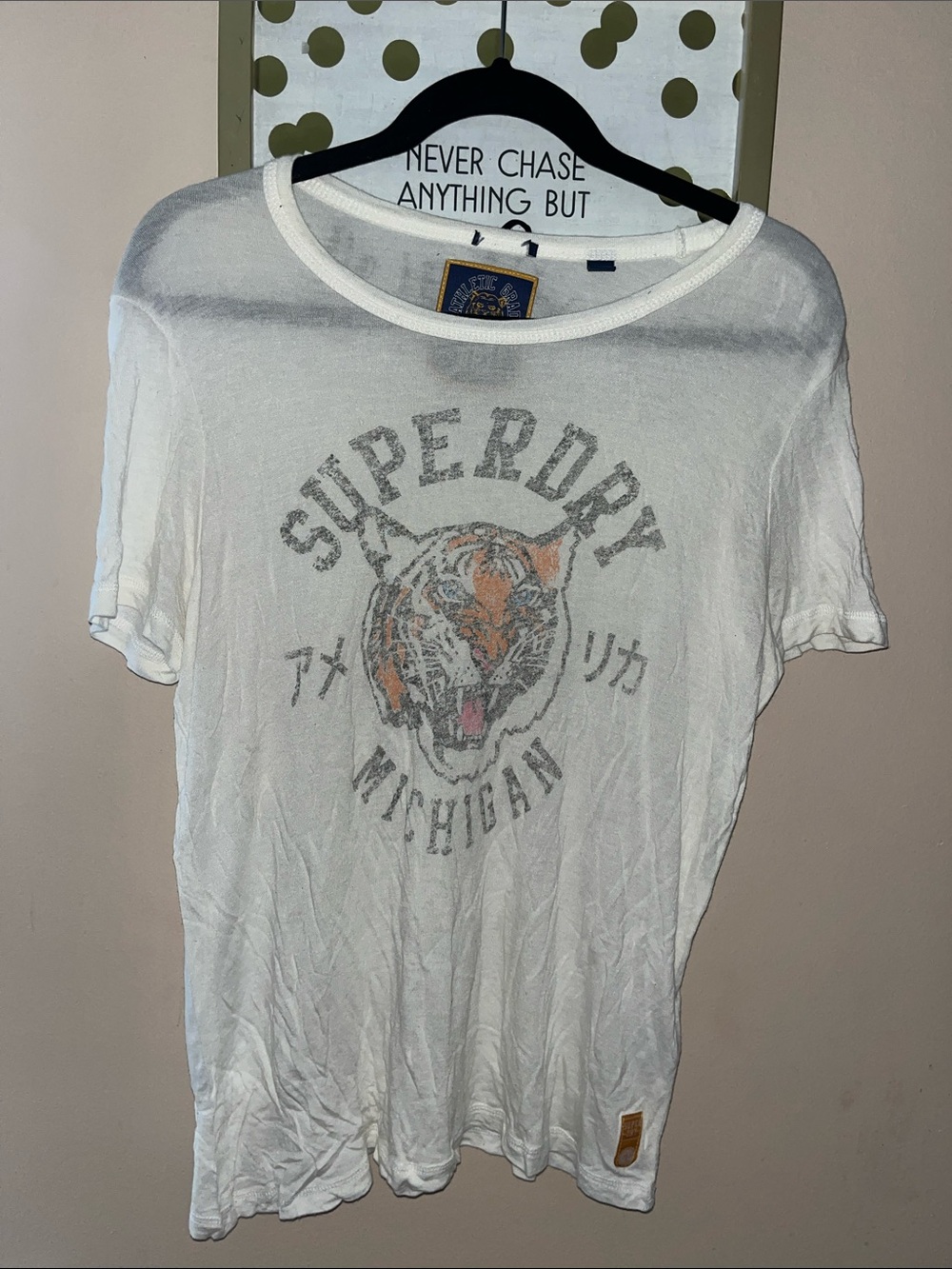 Superdry White Short Sleeve Graphic Tiger Vintage Tee — Size L